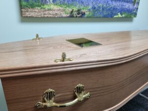 Traditional Oak Veneered Coffin - Image 3
