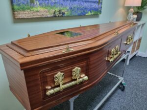 Mahogany Veneered Raised Lid Coffin - Image 3